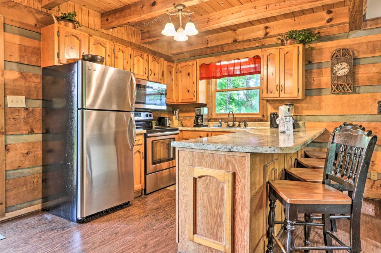 Gatlinburg Escape With Hot Tub, Deck And Mtn View Villa Esterno foto